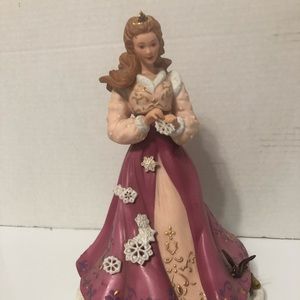 LENOX ANNUAL CHRISTMAS FIGURINE MARKED ON BASE EXC.CONDITION 2005 NO ORIG. BOX